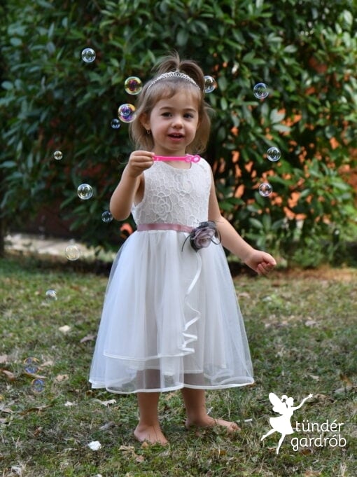 FLÓRA - Fehér kislány alkalmi ruha virággal